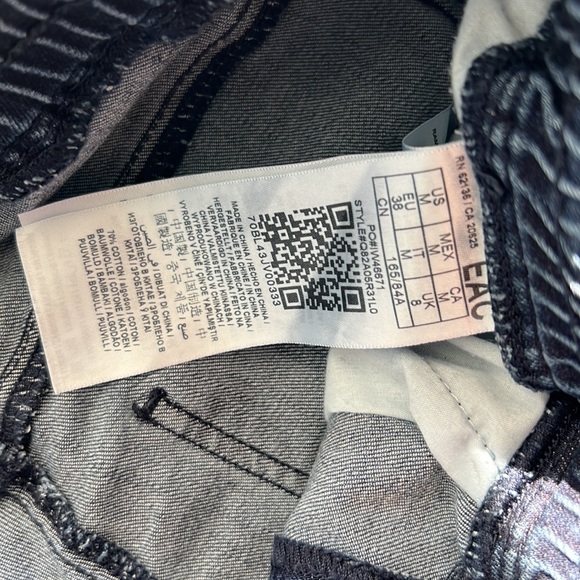 Guess stretchy trousers - Picture 3 of 6